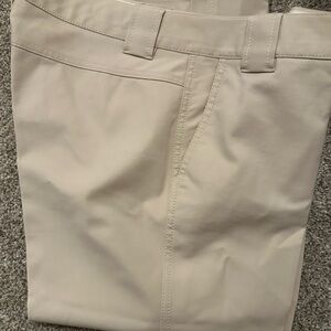 Banana Republic khaki pant size 14